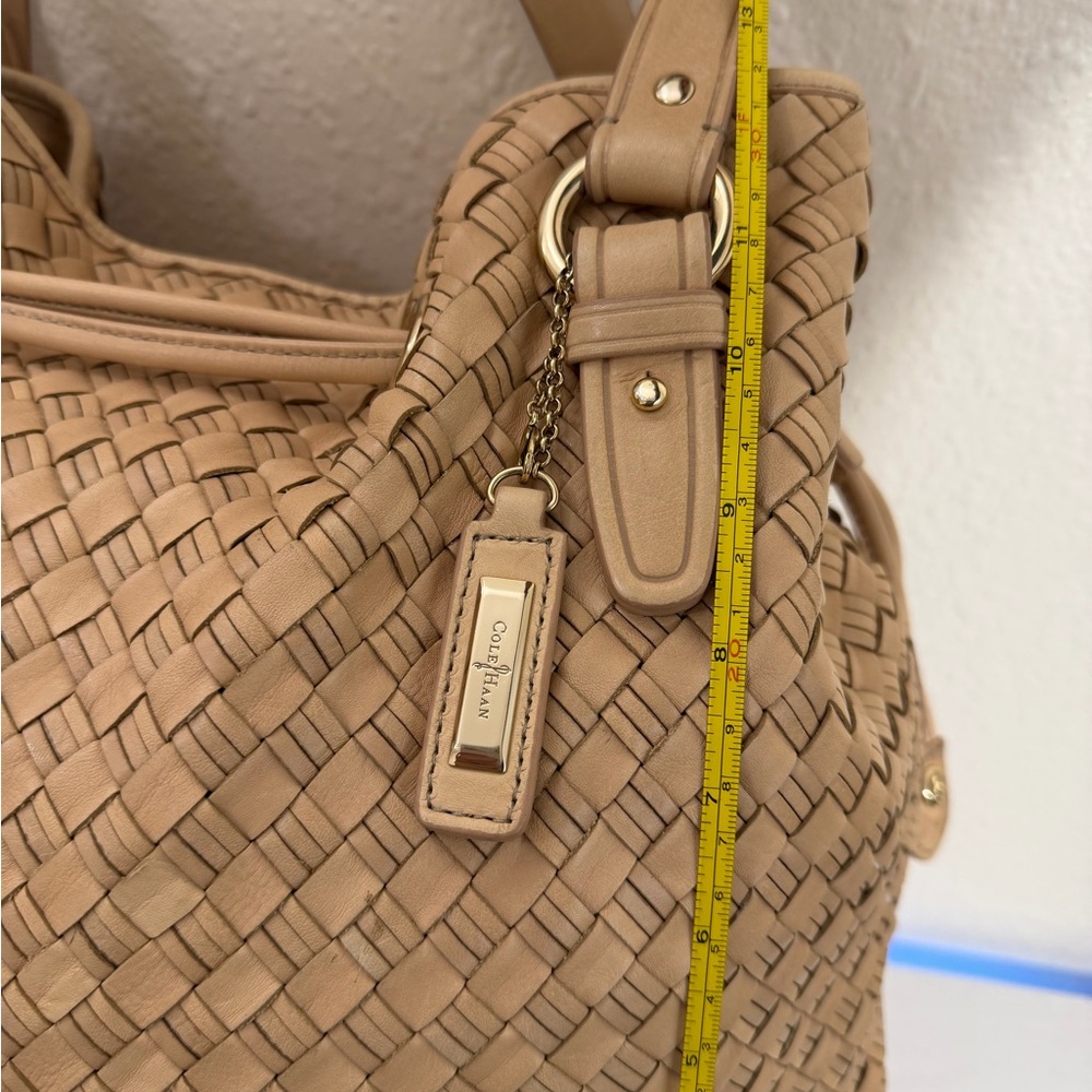 Cole Haan Tan Leather Shoulder Bag -Taylor Drawstring Woodbury Heritage Weave - Picture 13 of 16
